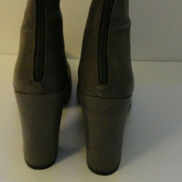 Michael Antonio Solange Grey Chunky Heel Boots Size US 8.5 - Picture 5 of 7